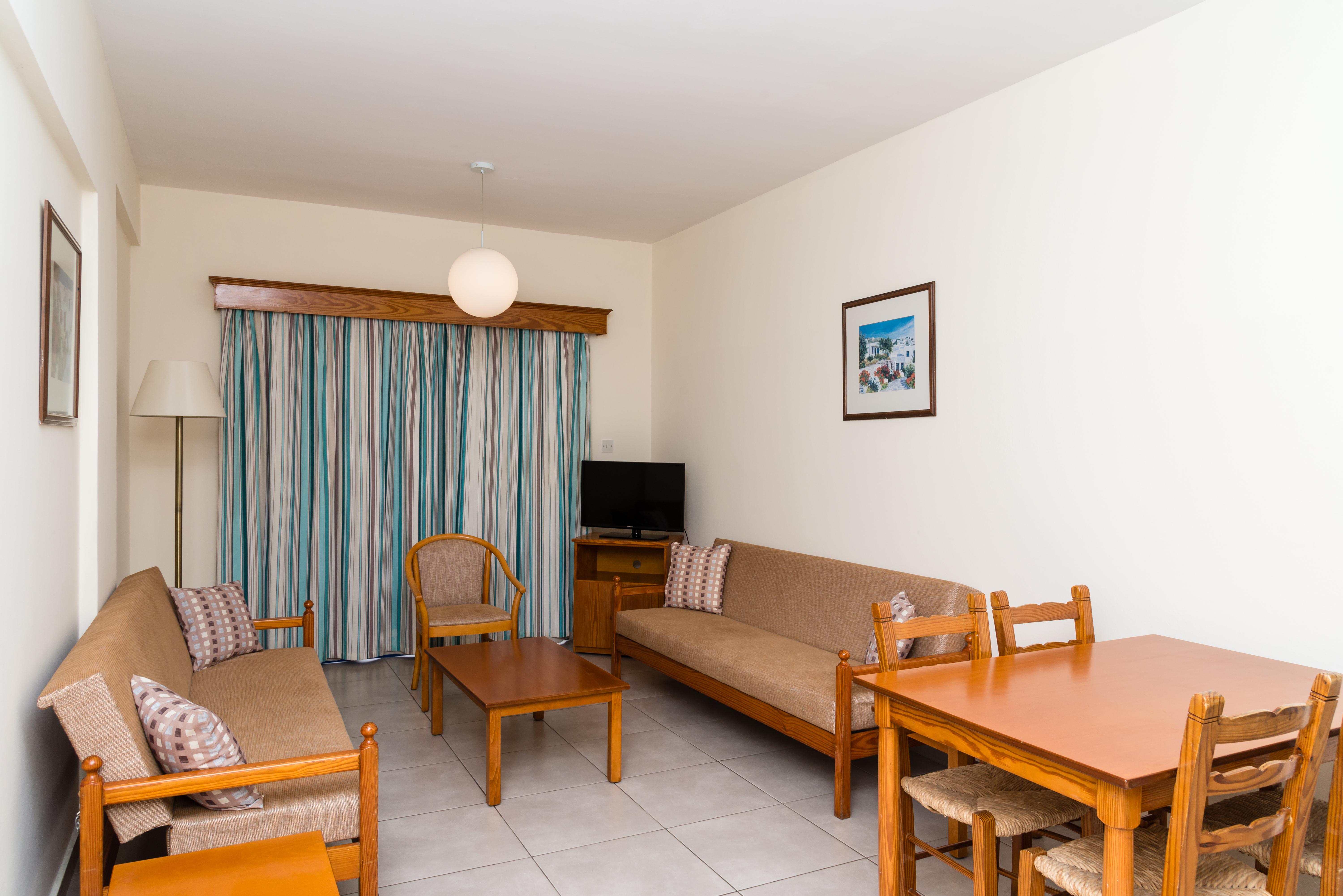 Kefalos Damon Hotel Apartments Paphos Exterior foto