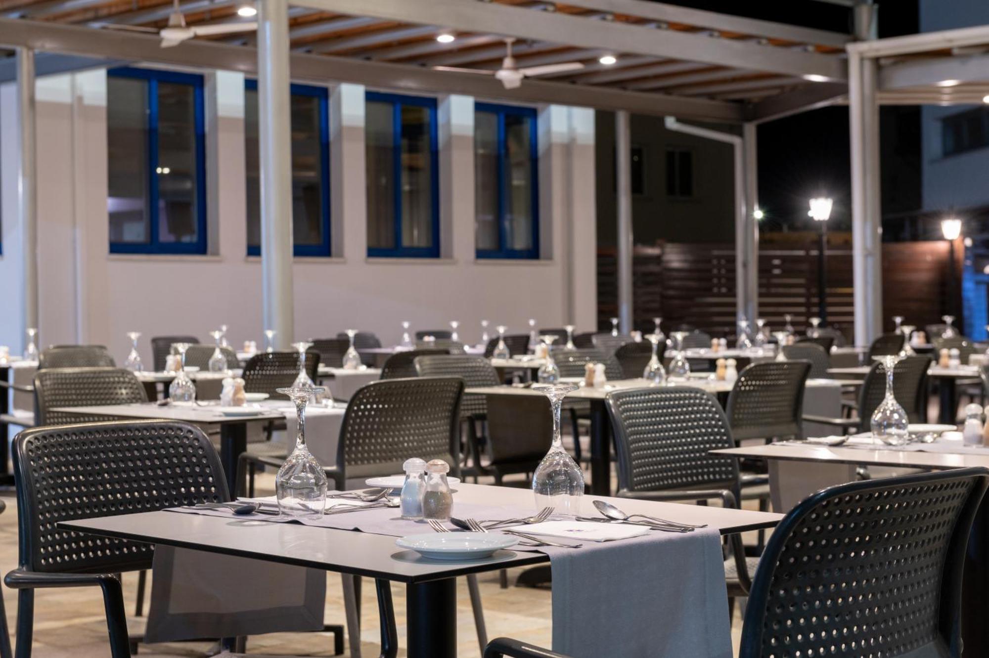 Kefalos Damon Hotel Apartments Paphos Exterior foto